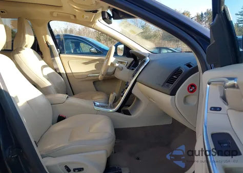 2012 Volvo Xc60 T6/T6 Platinum/T6 Premier Plus/T6 R-Design/T6 R-Design Platinum/T6 R-Design Premier Plus from USA, damaged, VIN YV4902DZ6C2322224